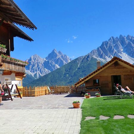 Glinzhof Mountain Natur Resort Agriturismo San Candido Eksteriør bilde