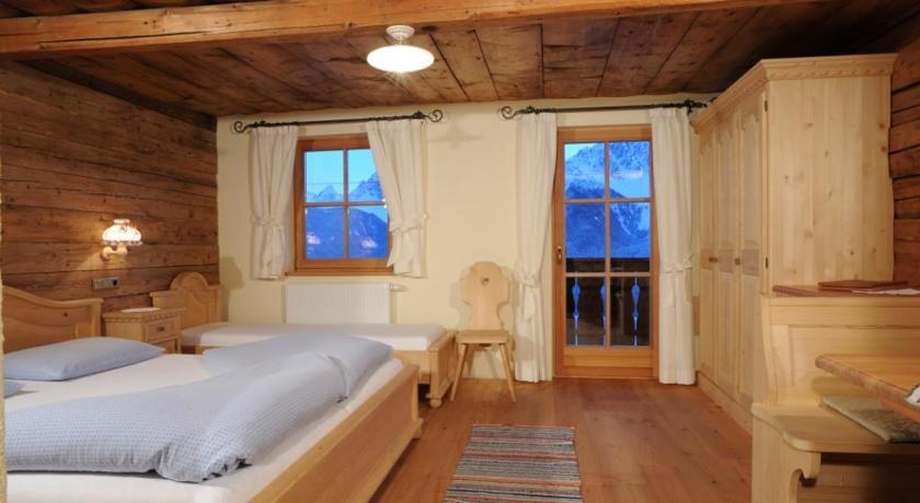 Glinzhof Mountain Natur Resort Agriturismo San Candido Rom bilde