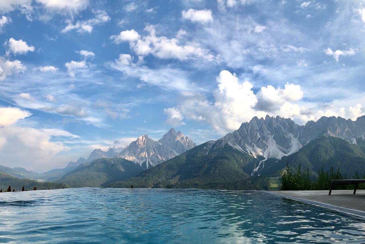 Glinzhof Mountain Natur Resort Agriturismo San Candido Eksteriør bilde
