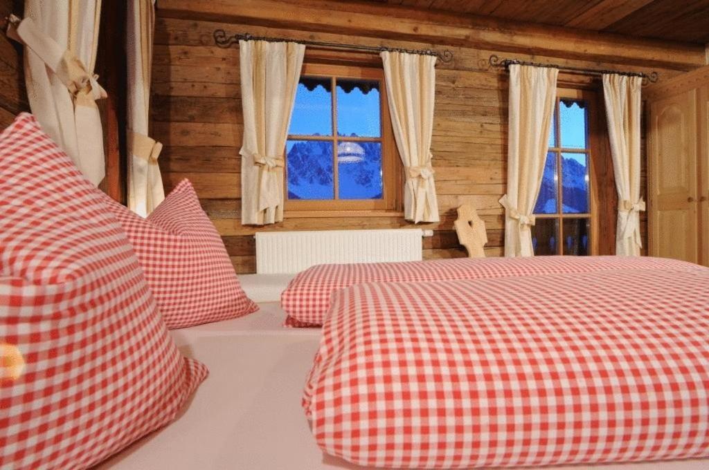 Glinzhof Mountain Natur Resort Agriturismo San Candido Eksteriør bilde